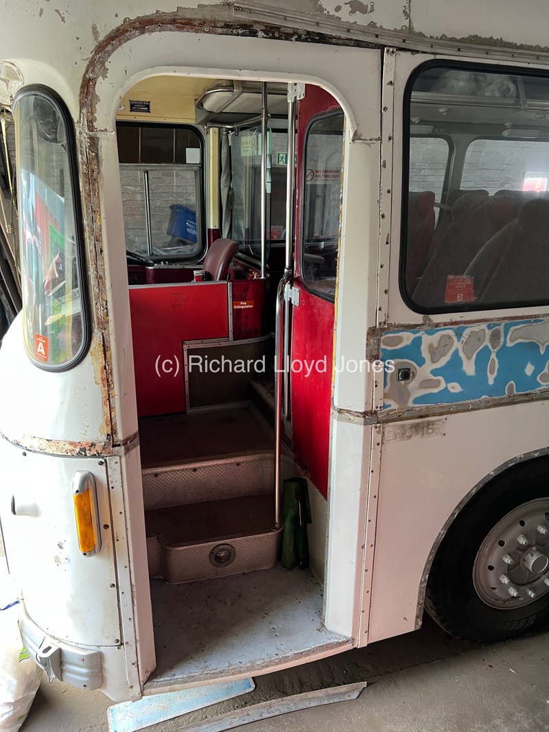 Body Session 16: Day 3 - Undercoating & emergency door step woodwork