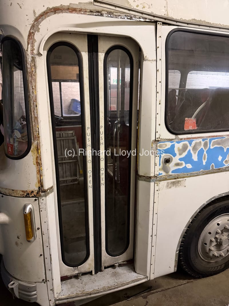 Body Session 20: Passenger door poles and doors reinstalled