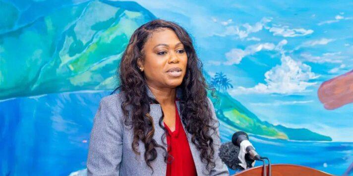 چارلز-پمبرتون می گوید که پروازهای مستقیم از نیوجرسی از اوایل سال آینده آغاز می شود