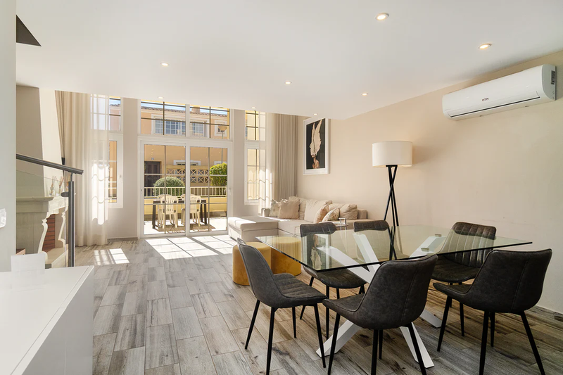 ESTADIA DE 7 NOITE PARA 4 PESSOAS,,,,