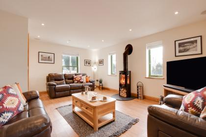 Comfy Sitting Room & Games Room