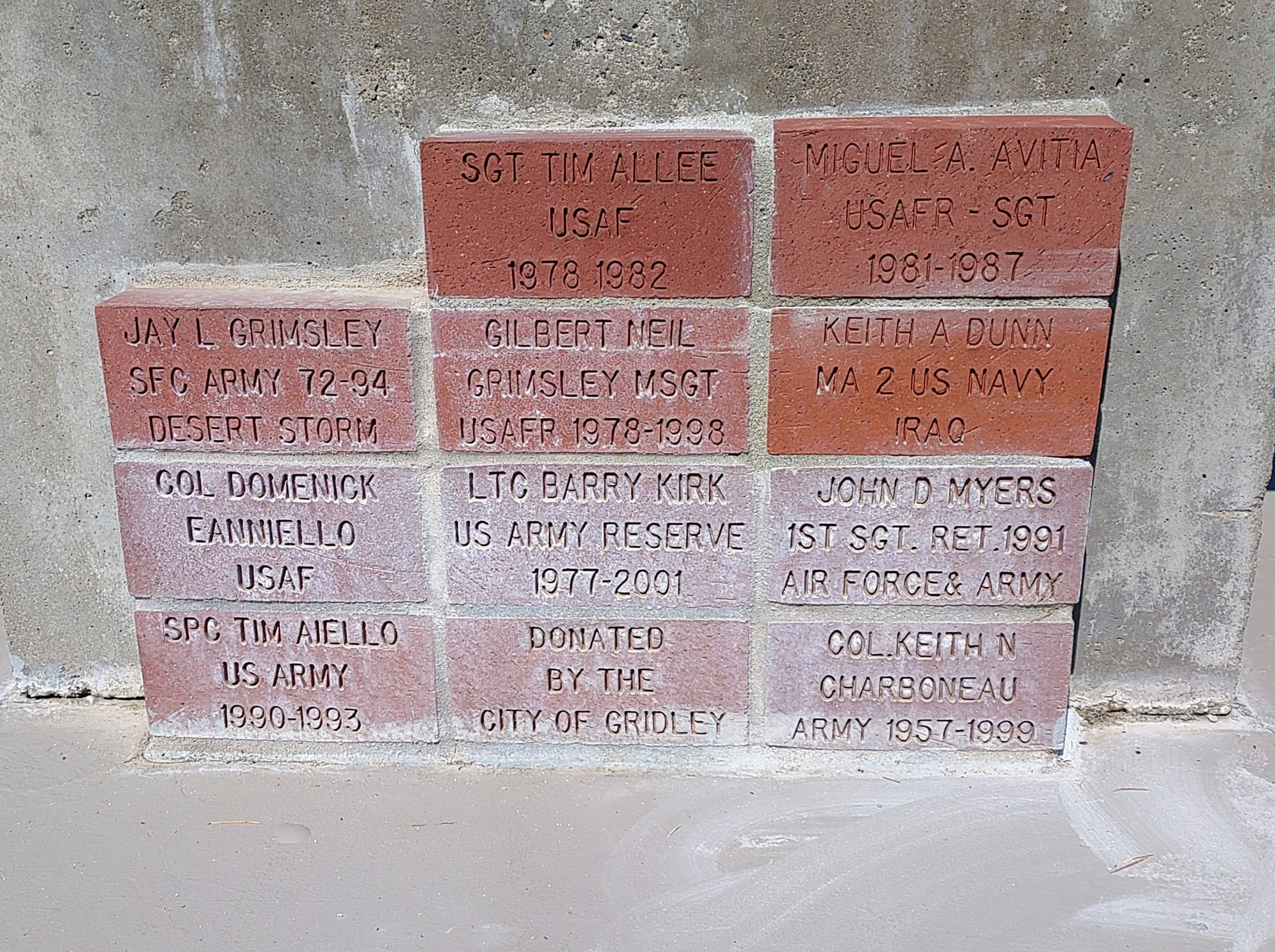 Persian Gulf Pedestal