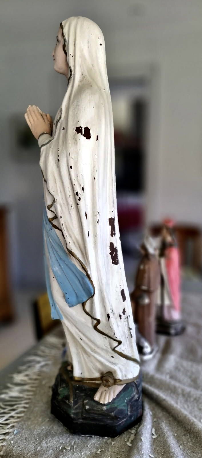 Sculpture restoration