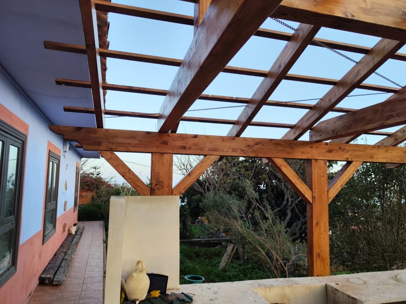 Pergola de dos aguas