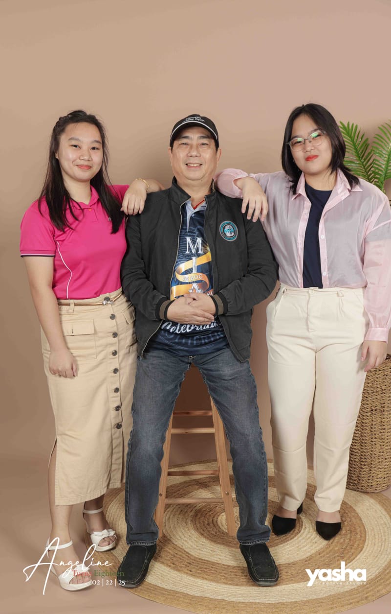 Onsite Studio - Angeline (DEBUT)