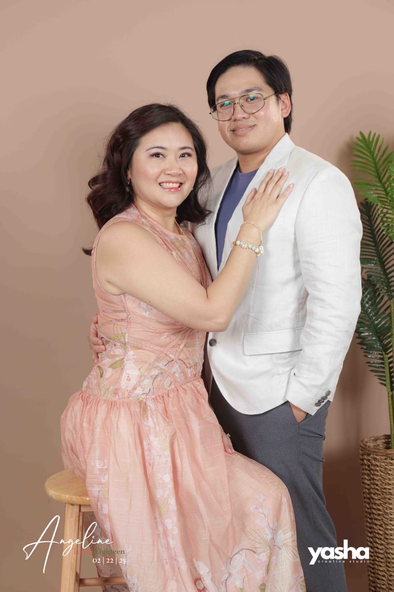 Onsite Studio - Angeline (DEBUT)