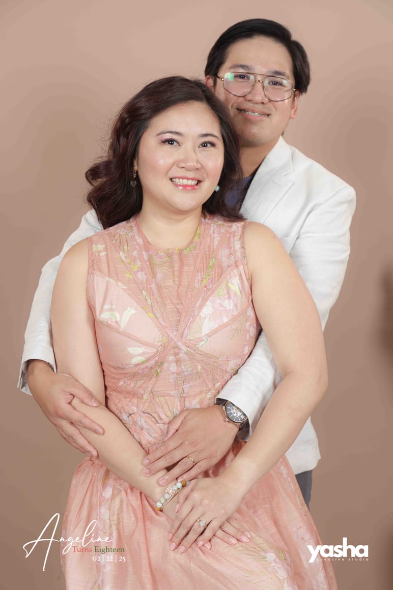 Onsite Studio - Angeline (DEBUT)