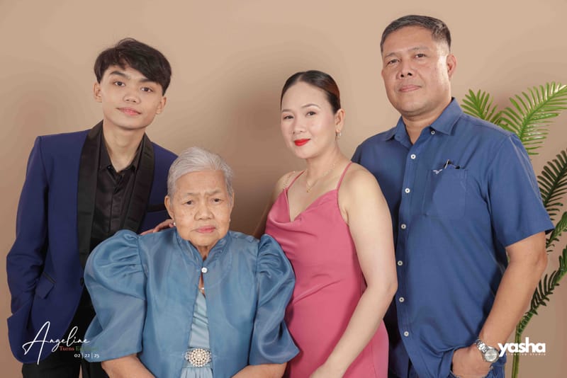 Onsite Studio - Angeline (DEBUT)