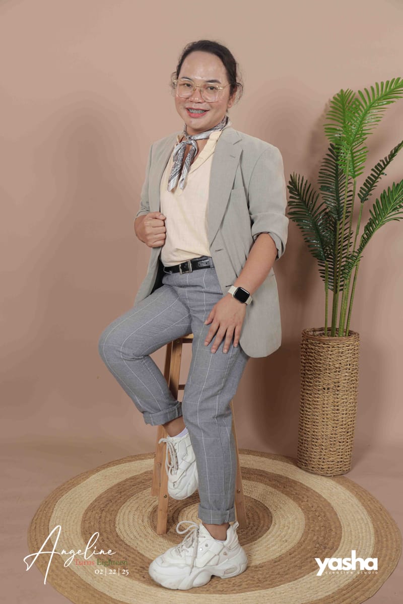 Onsite Studio - Angeline (DEBUT)