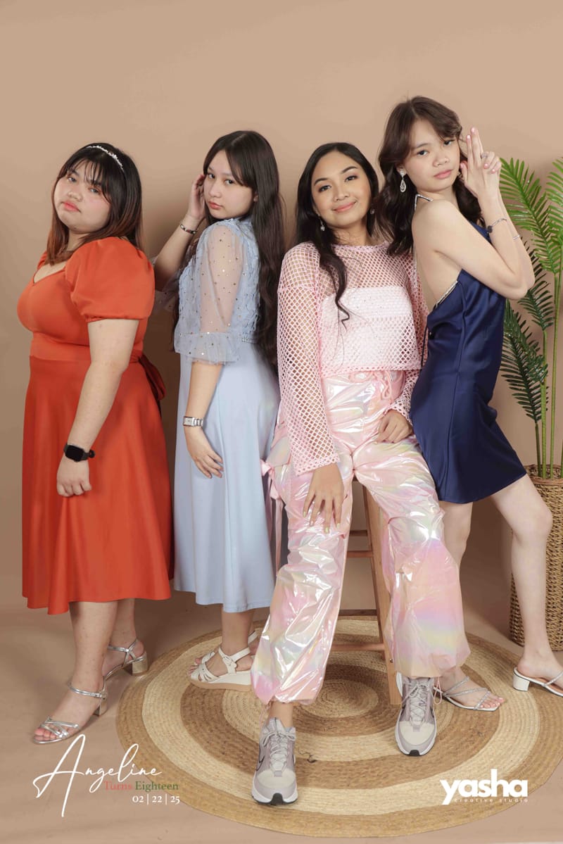 Onsite Studio - Angeline (DEBUT)