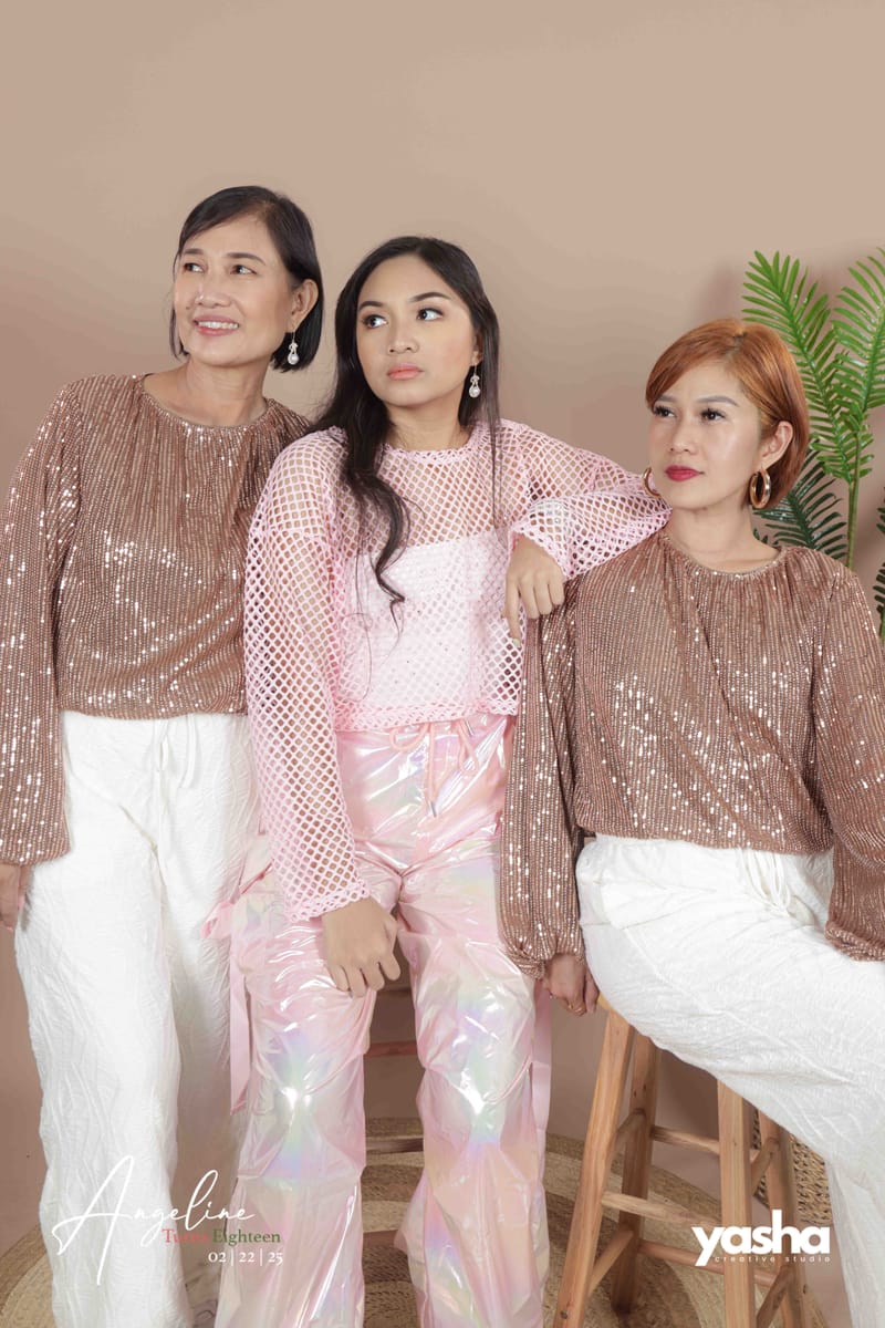 Onsite Studio - Angeline (DEBUT)