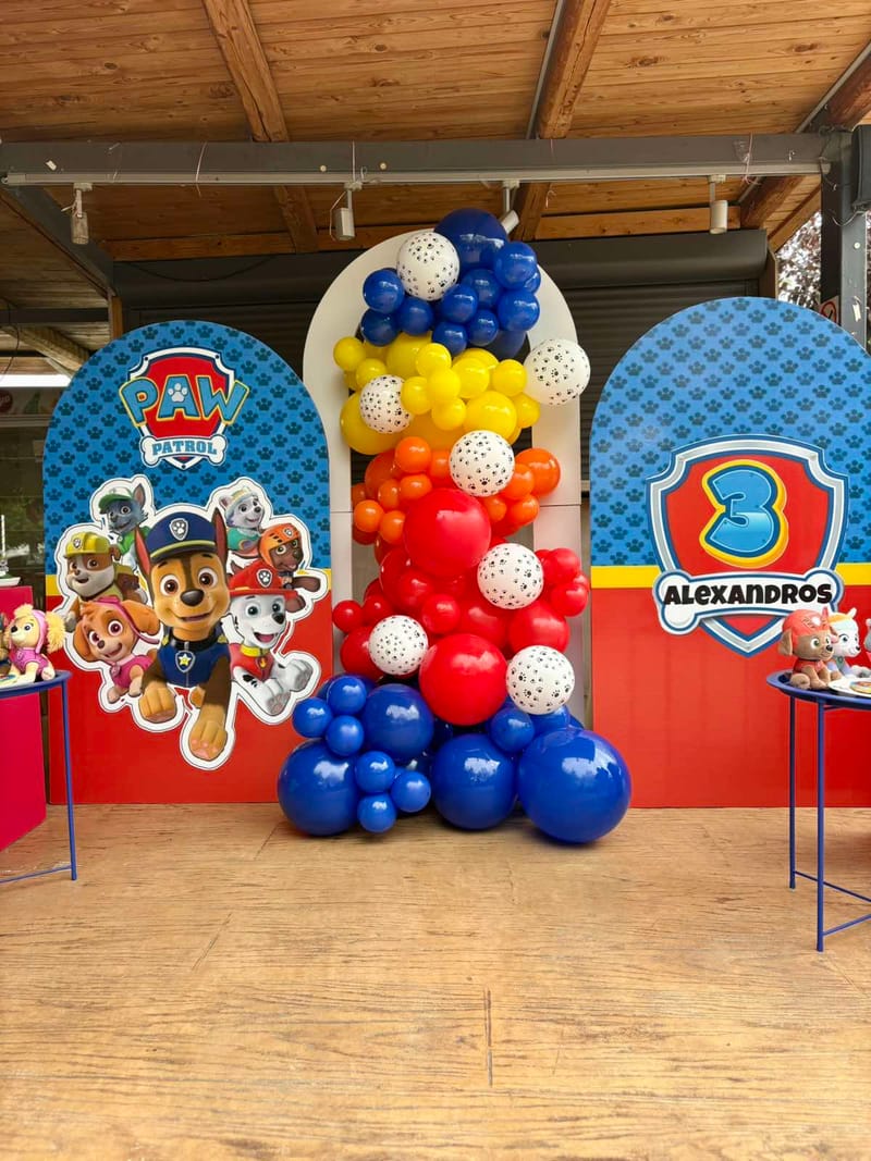 Γιρλάντες-Backdrop