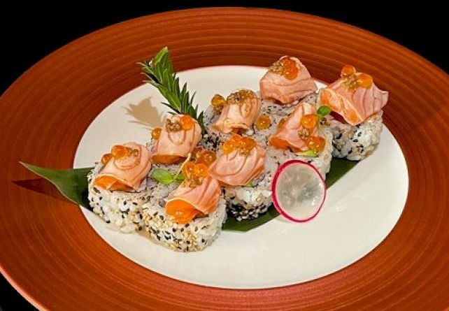 【 Salmone Tartufo Roll 】8pz