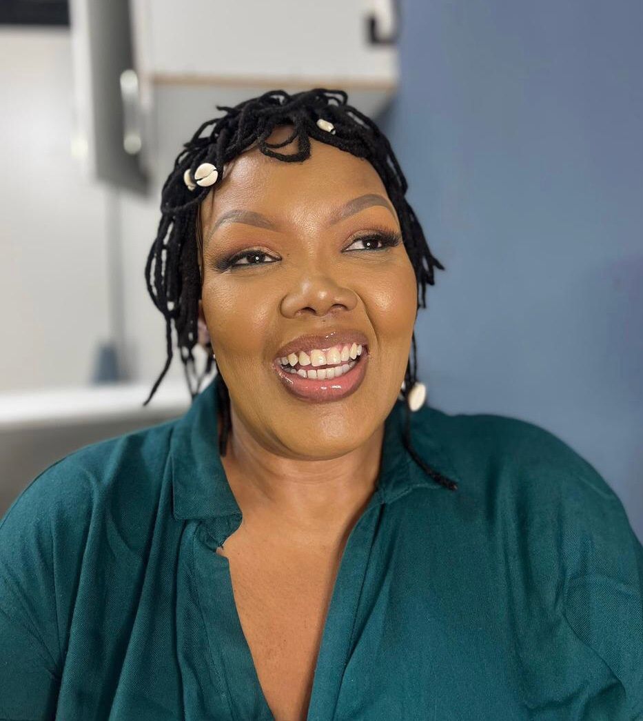 Thando Shozi is the Managing Director at Sunrise eMandleni