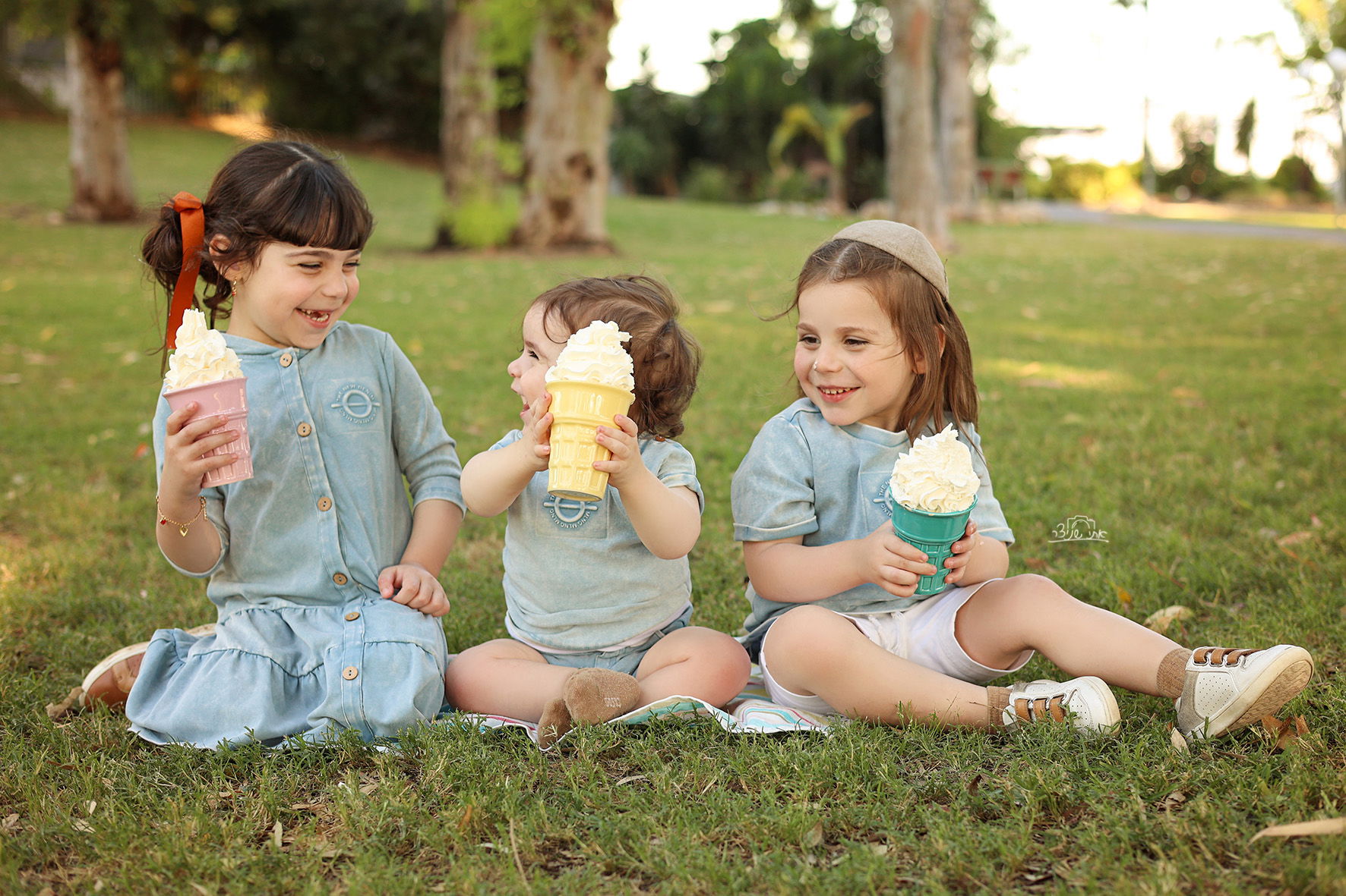 צילומי חלאקה משולבים בתמונות משפחתיות