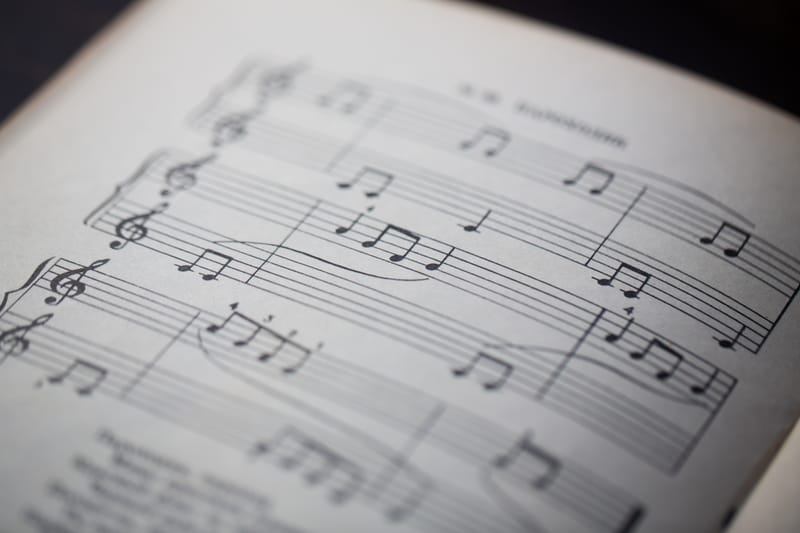 Музыка и право: рекомендации для композиторов, исполнителей и создателей фонограмм