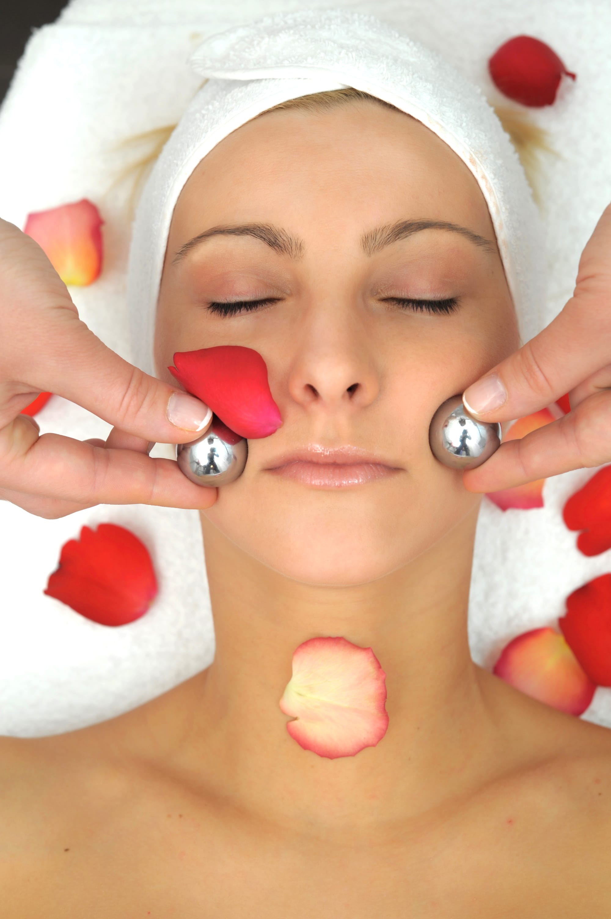 Sommer und Winter Traum Edelsteinmassage- Hot Stone Massage