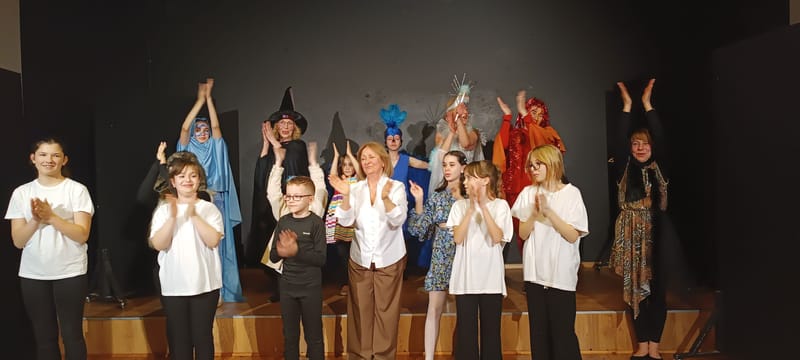 22/03/2025 Прем'єра виставки філософської п'єси М.МетерлЖнка "Синій птах"