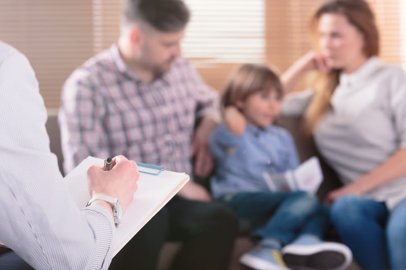 Accompagner l'enfant et ses parents
