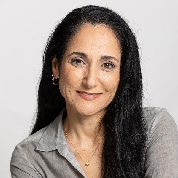 רונית בר-חן – פסיכותרפיסטית קוגניטיבית-התנהגותית CBT בכפר סבא