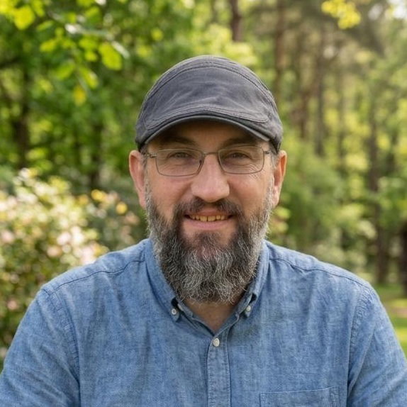 יחזקאל וולפסון - פסיכותרפיסט | מטפל באומנויות - פסיכודרמה (M.A) | טיפול אישי, זוגי ומשפחתי | טיפול רגשי בתקוע, ירושלים ובאונליין