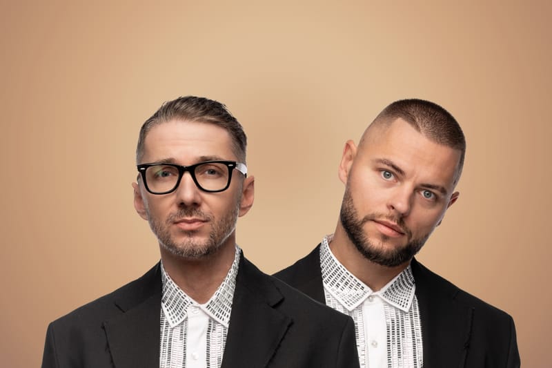 "Musiqq" savā jaunākajā dziesmā izplata sirsnīgu vēstījumu