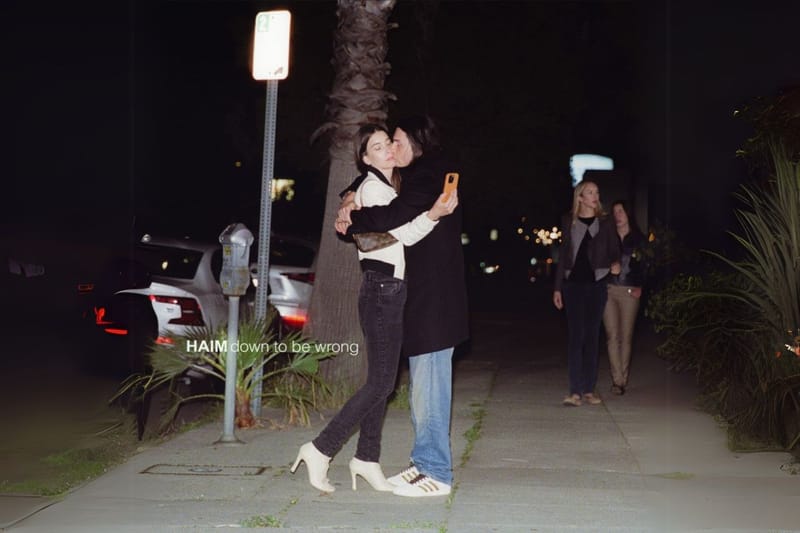 Populārais meiteņu trio HAIM publicē jaunāko singlu