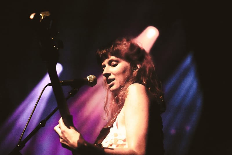 Lietuviešu indie mūzikas trio "shishi" pēc debijas tūres ASV šonedēļ uzstāsies Rīgā