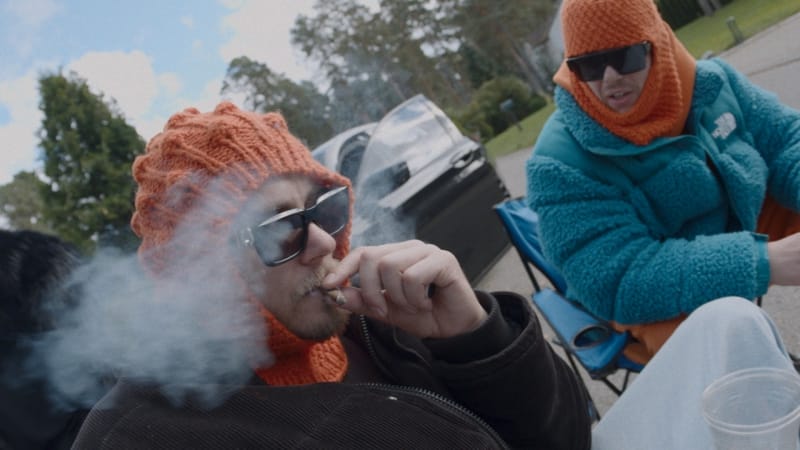 Deniss un Sudrabu Sirds ar jaunu dziesmu metas “Karuselī”