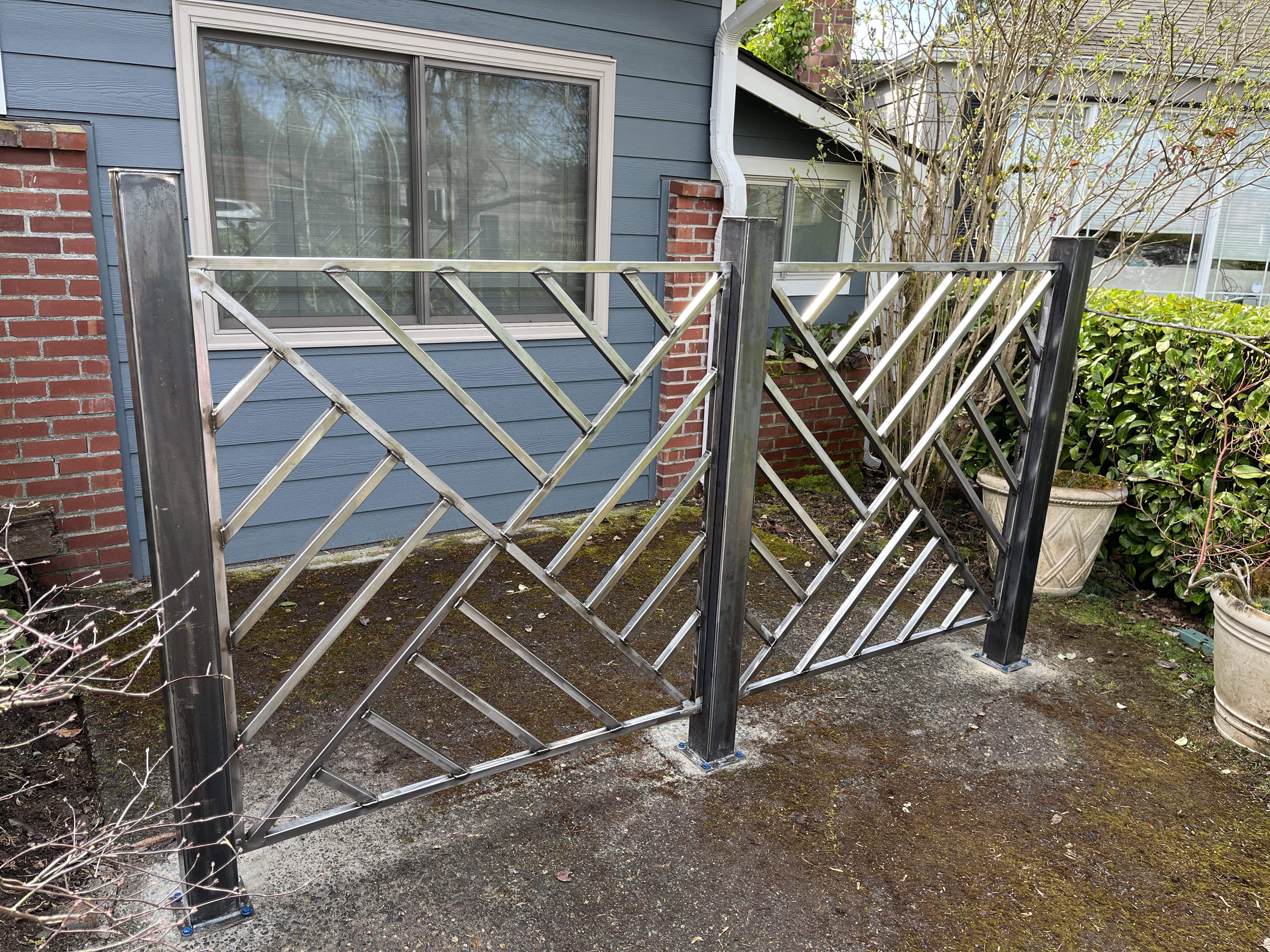 Paneles de valla de acero y muro de contención