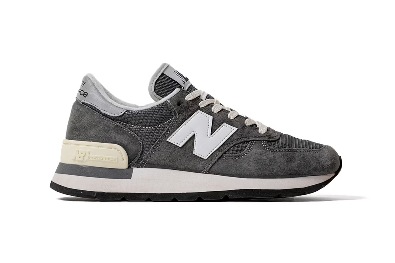 New Balance 990v1: