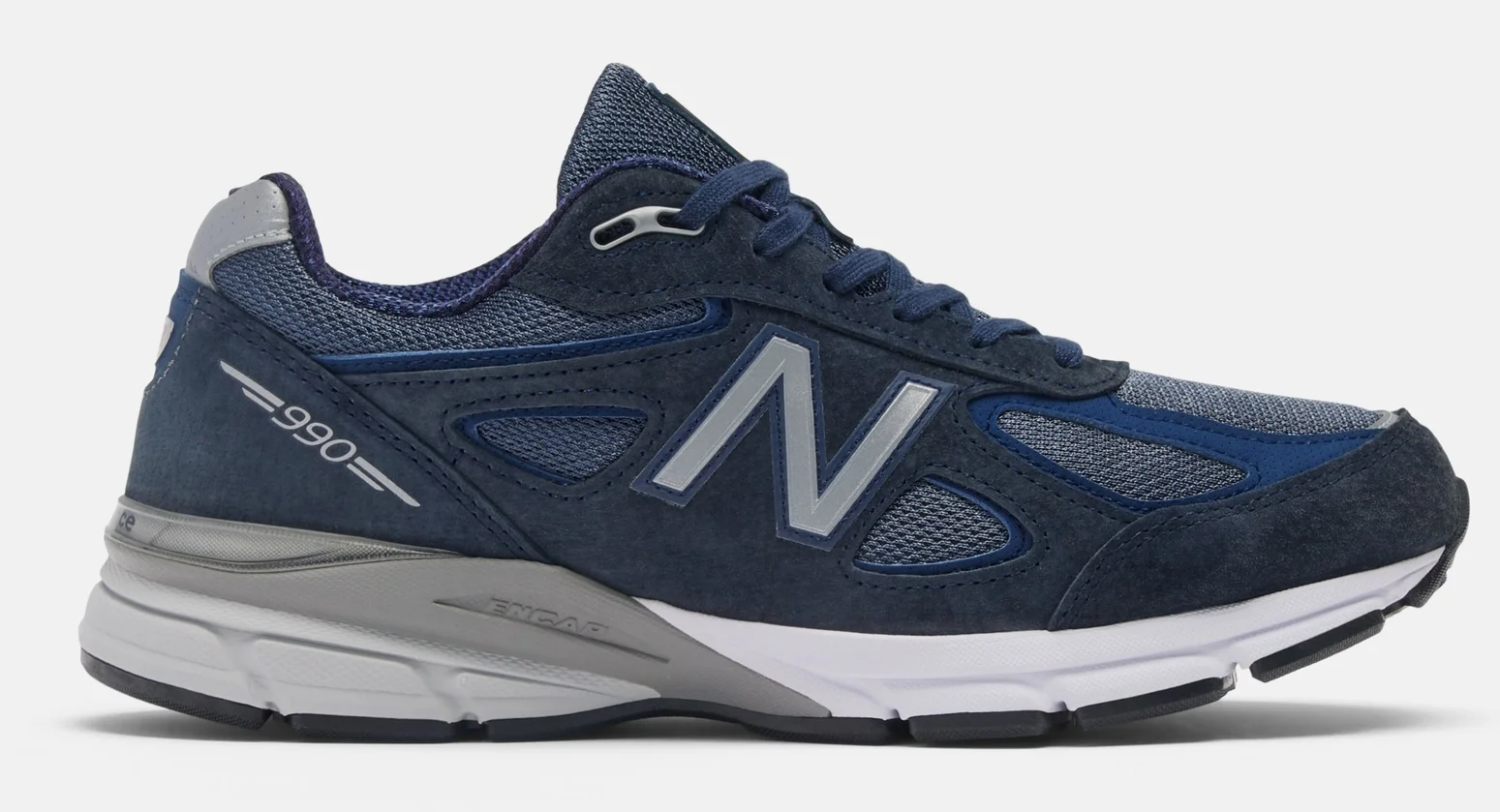 New Balance 990v4: