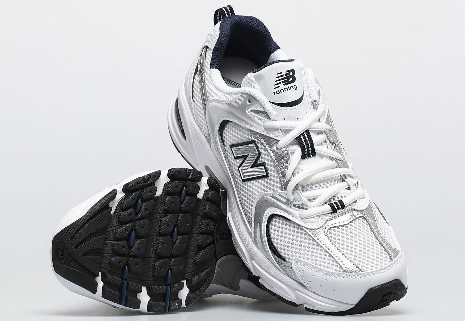 New Balance 530: