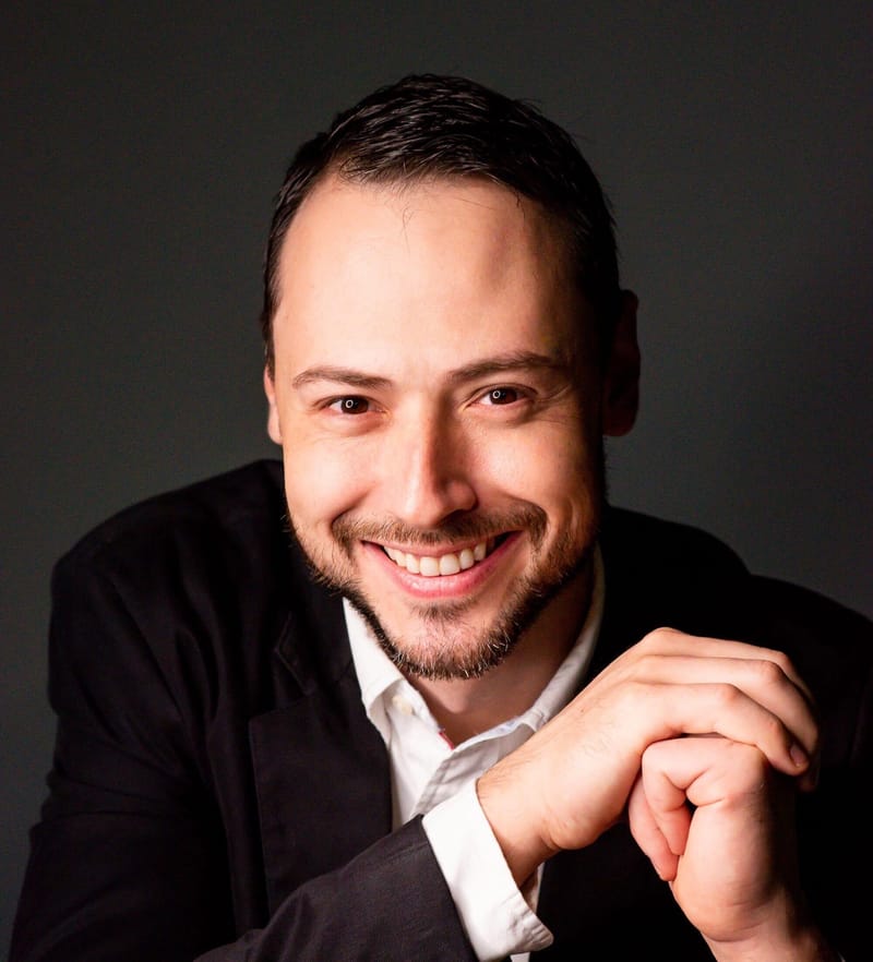 Dr. Gabriel Galvão