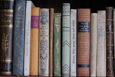 Top 10 œuvres majeures de Freud, dates, enjeux et effets sur sa trajectoire