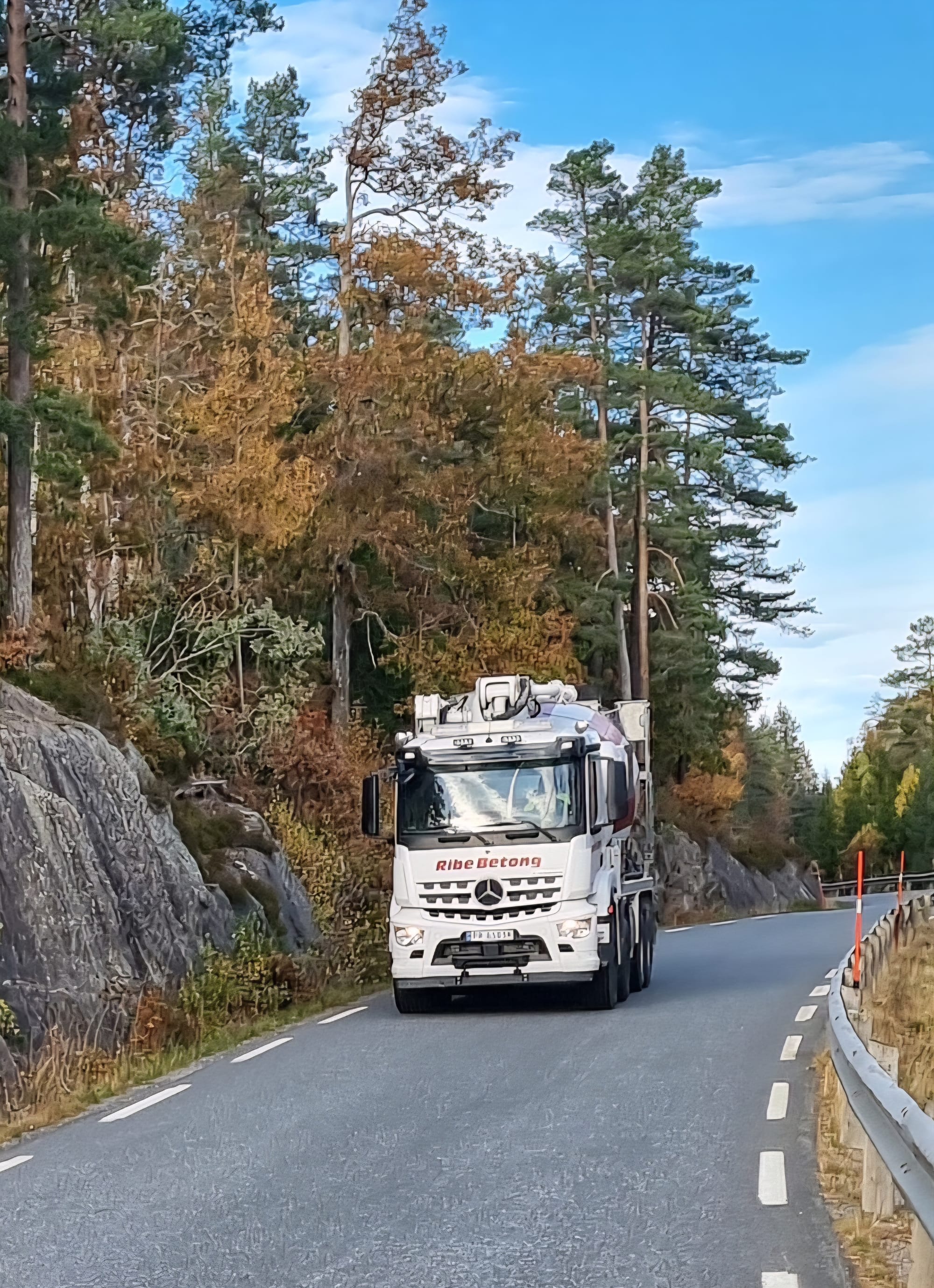 Arendals Fossekompani skryter av at de er med på å bygge lokalsamfunn. Her gjør de det stikk motsatte. Høringsinnspillet deres er et hån mot våre barn og unge og mot vårt lokalsamfunn. Innspillet viser klart hvor liten kunnskap selskapet har om trafikksikkerhet!