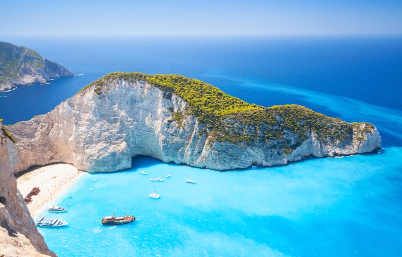 Zakynthos – wyspa żółwi i błękitnych grot 🐢💙