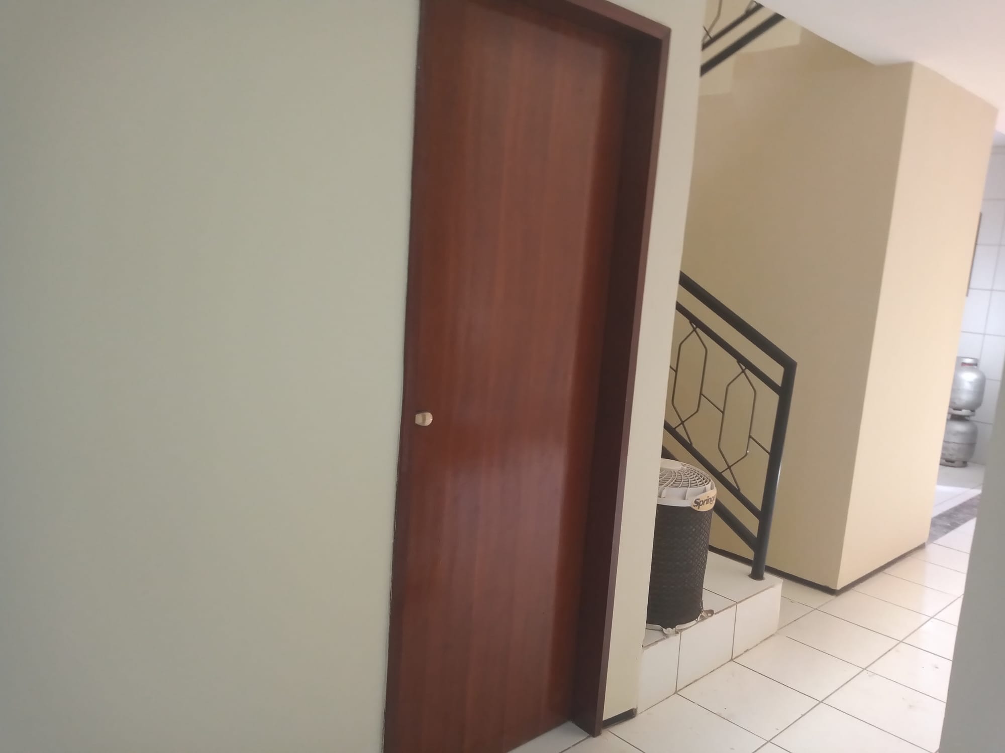 Rua Zuca Sampaio, 586-B bairro Santo Antonio Barbalha
