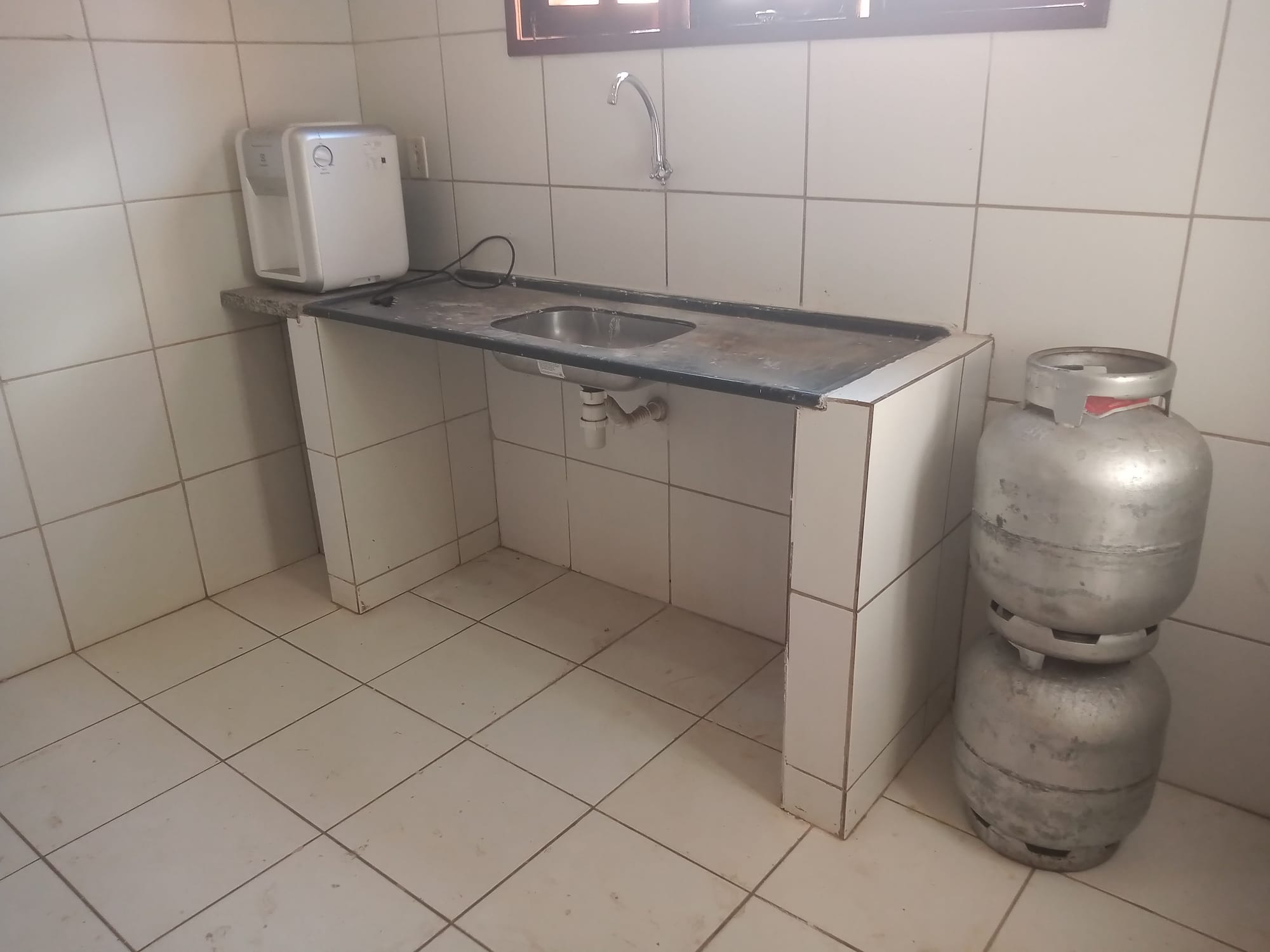 Rua Zuca Sampaio, 586-B bairro Santo Antonio Barbalha
