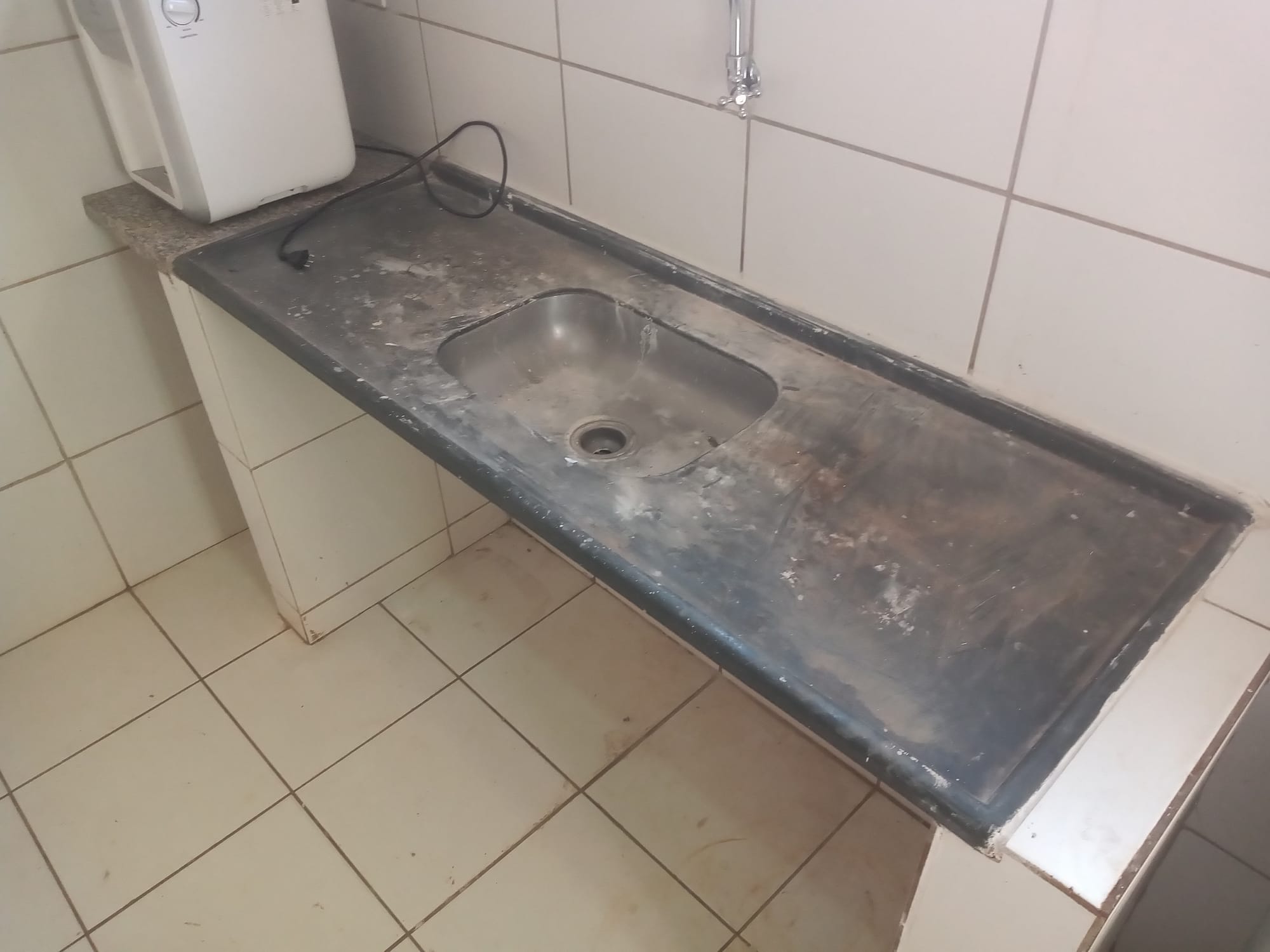 Rua Zuca Sampaio, 586-B bairro Santo Antonio Barbalha