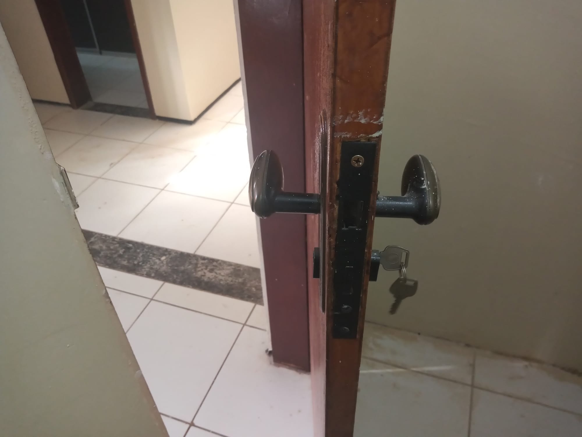 Rua Zuca Sampaio, 586-B bairro Santo Antonio Barbalha