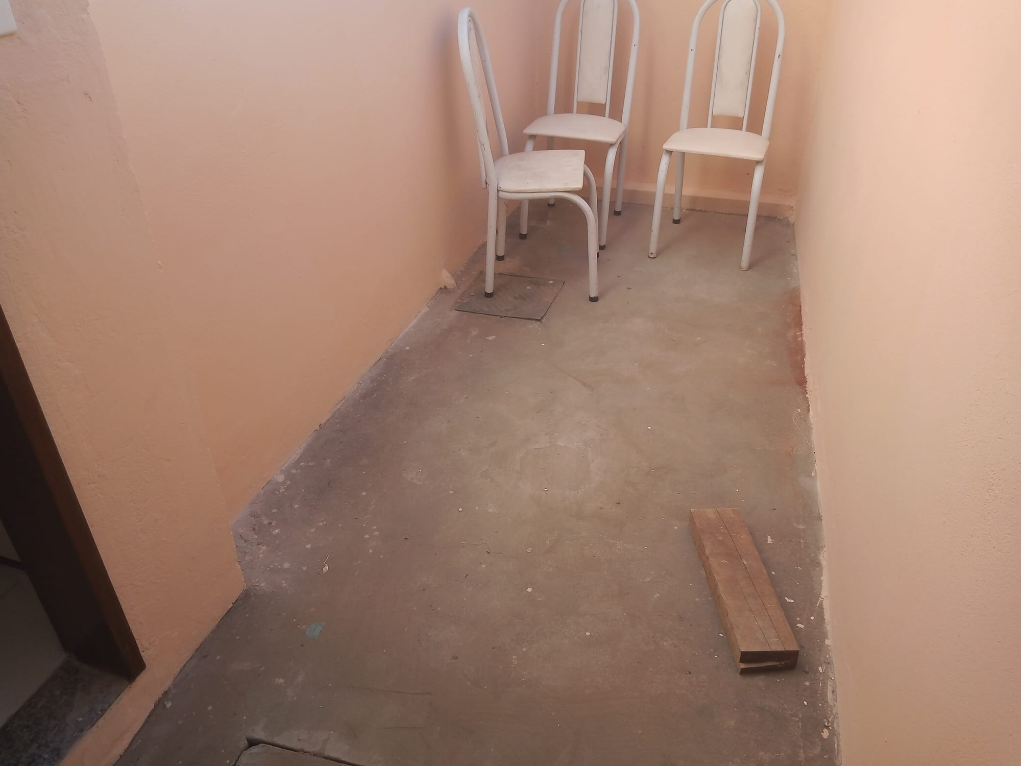 Rua Zuca Sampaio, 586-B bairro Santo Antonio Barbalha