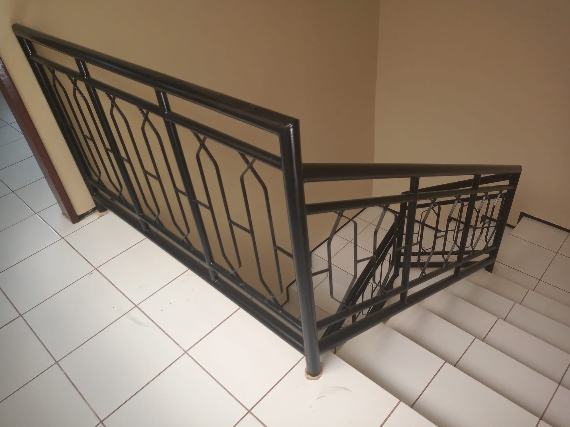 Rua Zuca Sampaio, 586-B bairro Santo Antonio Barbalha