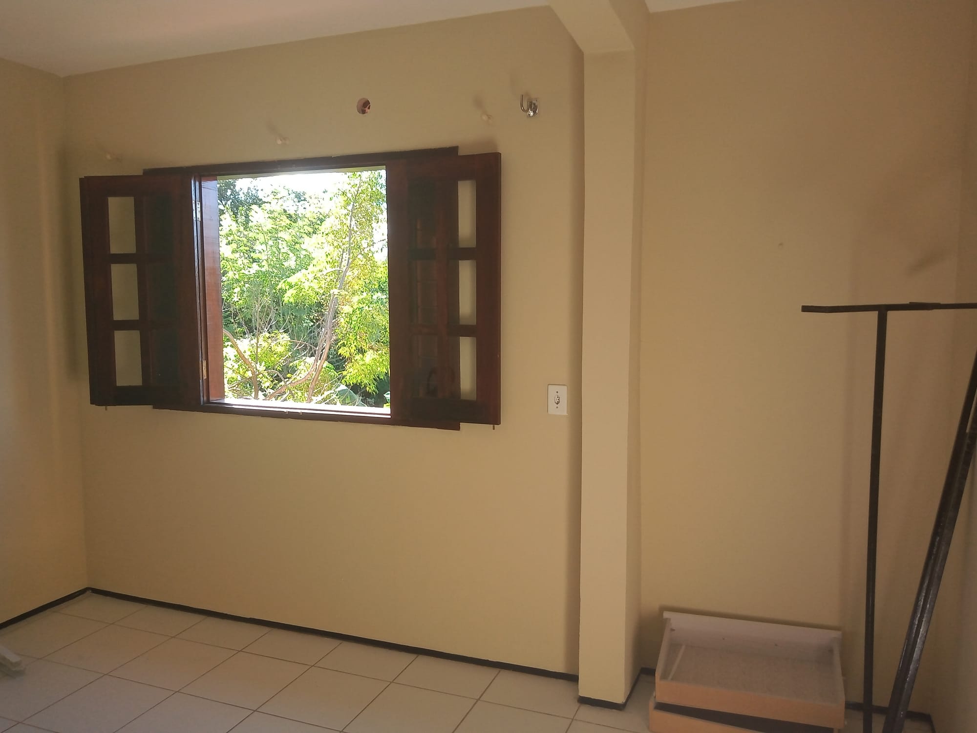 Rua Zuca Sampaio, 586-B bairro Santo Antonio Barbalha
