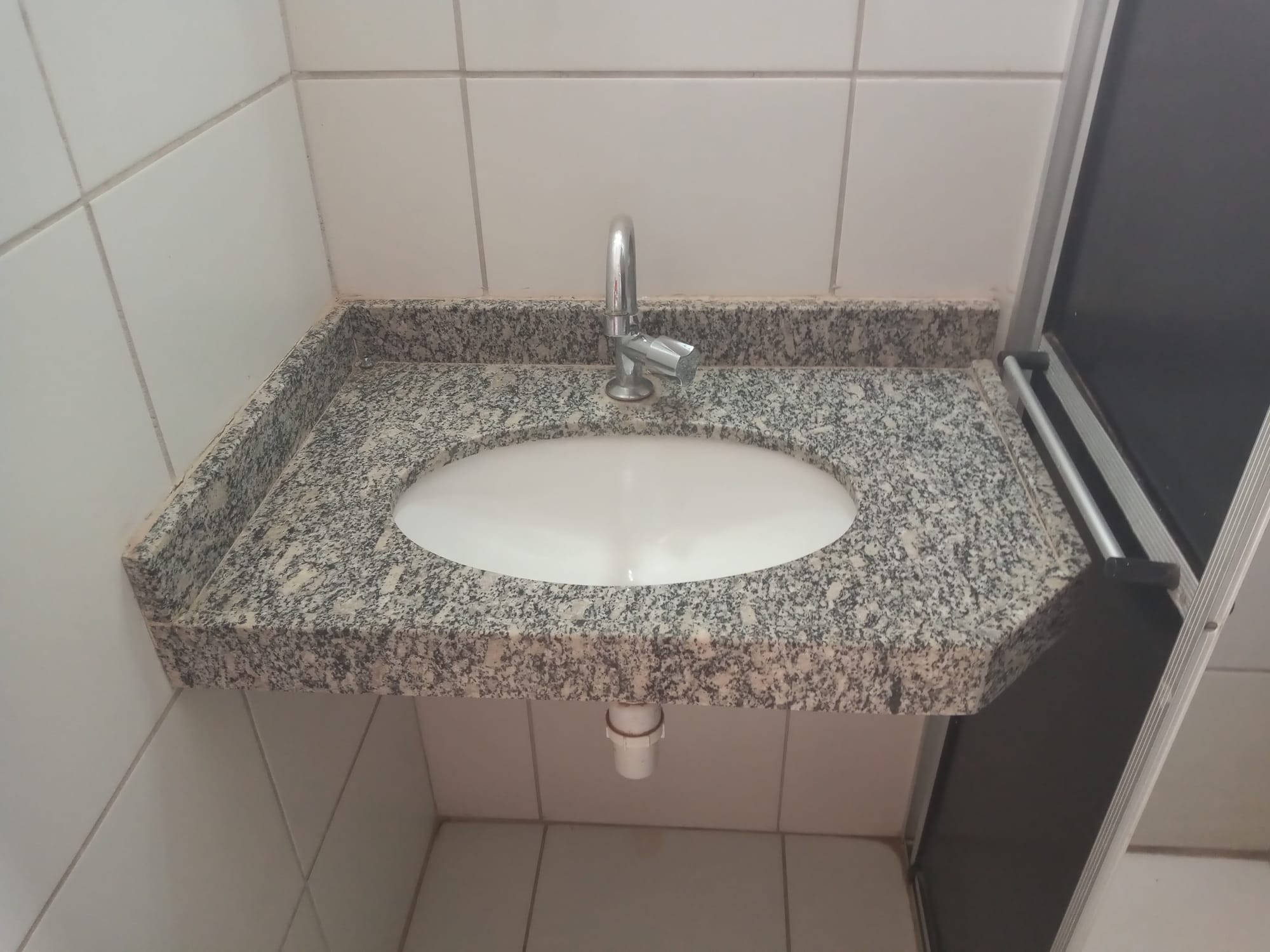 Rua Zuca Sampaio, 586-B bairro Santo Antonio Barbalha