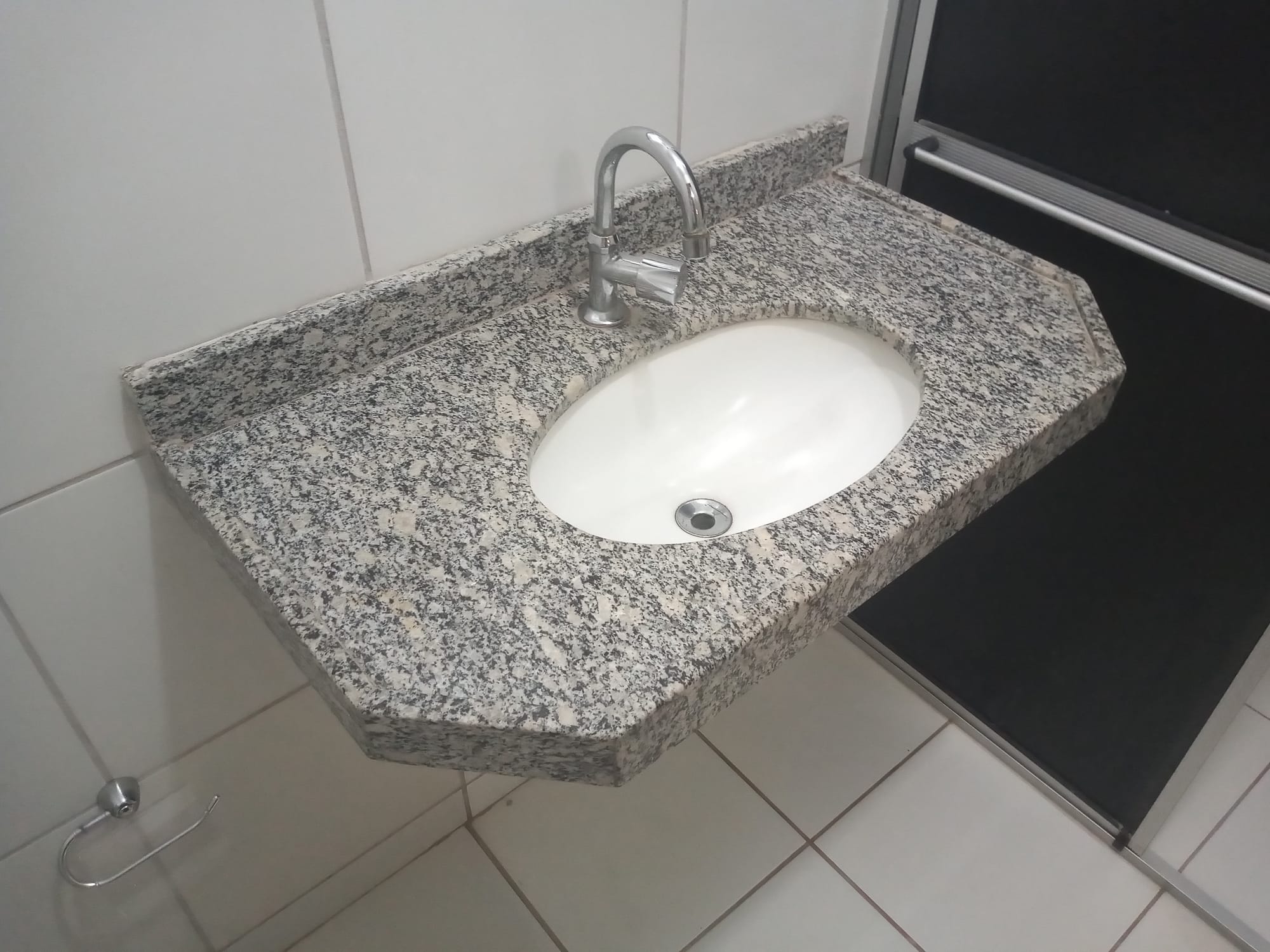 Rua Zuca Sampaio, 586-B bairro Santo Antonio Barbalha