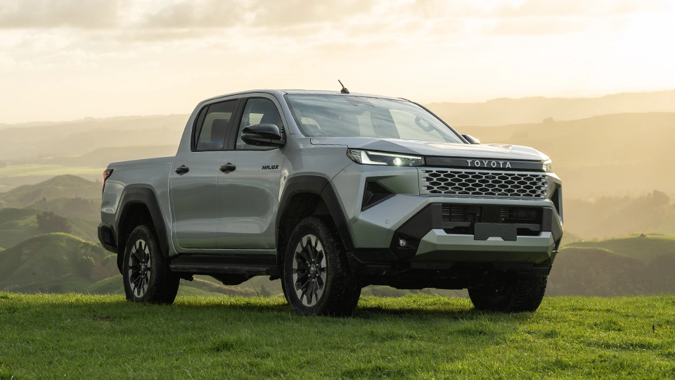 टोयोटाले नयाँ ९औं पुस्ताको इलेक्ट्रिक हाइलक्स “टोयोटा ट्रावो” सार्वजनिक गर्यो