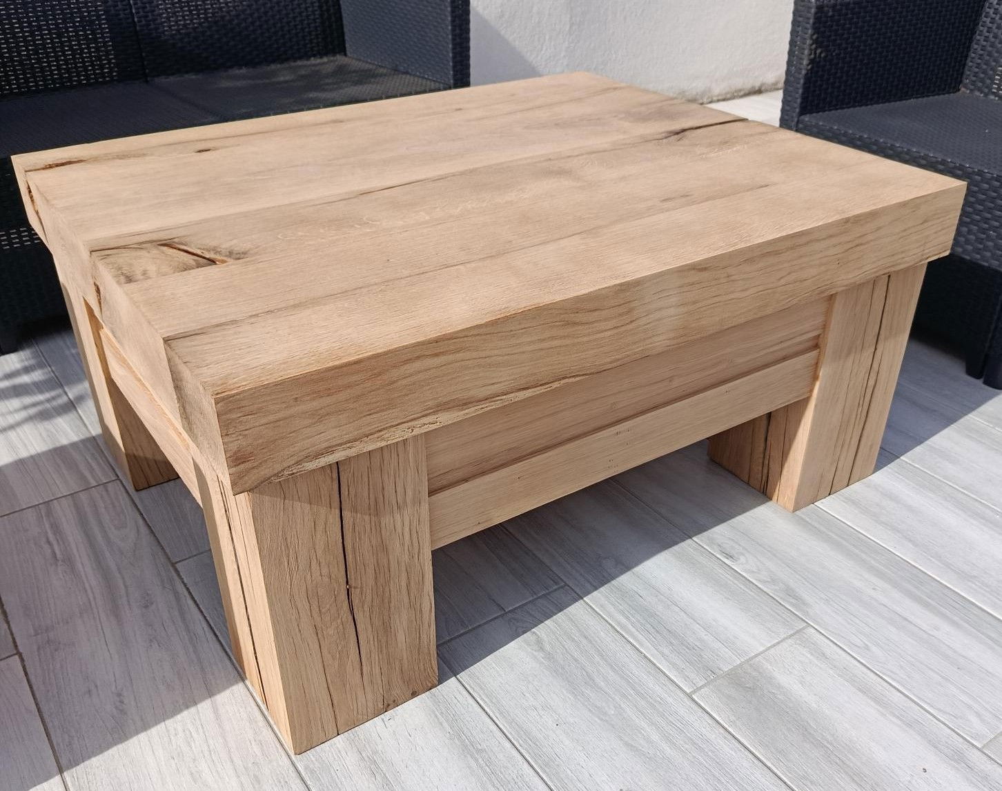 Fabrication artisanale de table basse en chêne massif tarif 790€