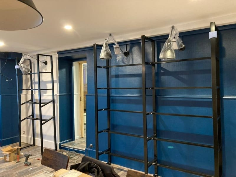 Local avant et pendant les travaux ...