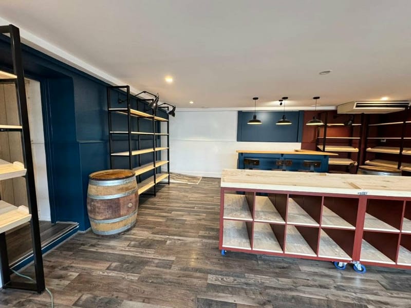 Local avant et pendant les travaux ...